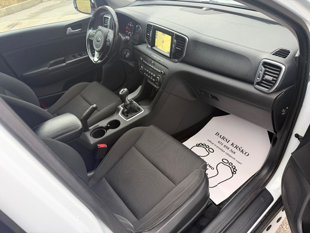 Zunanja slika - KIA Sportage - 1.7 CRDi 116HP SLOVENSKA NAVI KAMERA PDC ALU17 - 15