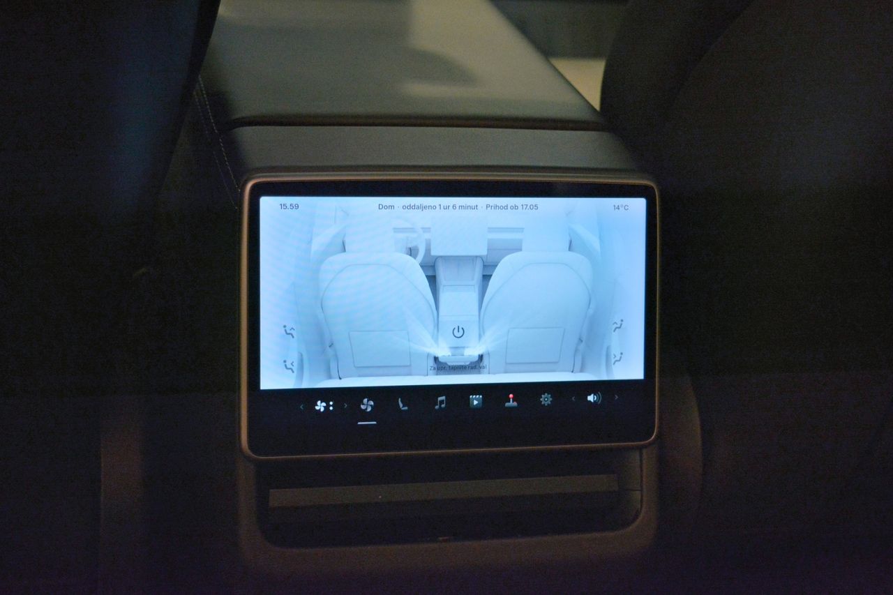 Zunanja slika - Tesla Model 3 - Premium Long Range All-Wheel Drive - 17