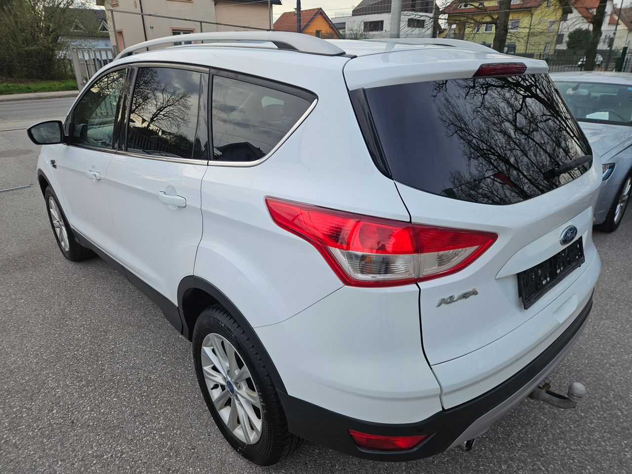 Zunanja slika - Ford Kuga - 4x2 2,0 TDCi Titanium - 2