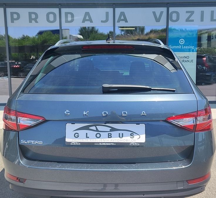 Zunanja slika - Škoda Superb - 2.0 TDI  Combi DSG 110 kW PDC-ACC-MRTVI KOT - 4