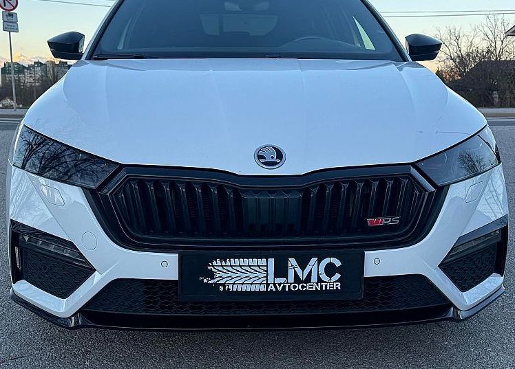 Zunanja slika - Škoda Octavia - RS 2.0 TSI 245ks °FULL LED° °AUT+F-1° °19-COL° - 3