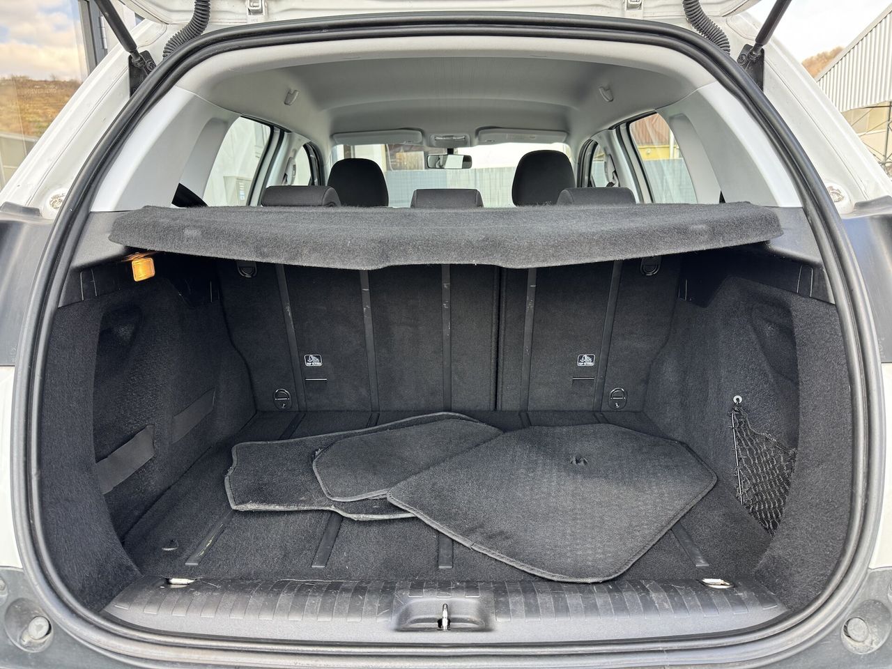 Zunanja slika - Peugeot 2008 - 1.6 VTi 120KM ACTIVE SLO 1.LASTNIK NAKUP NA OBROKE - 10