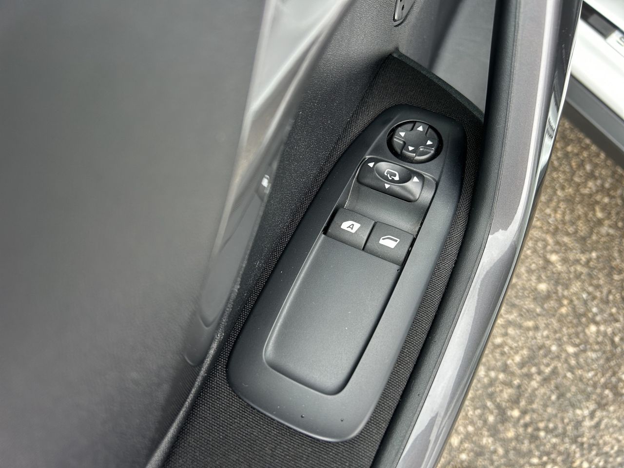 Zunanja slika - Peugeot 2008 - Allure 1,2 PureTech - 17