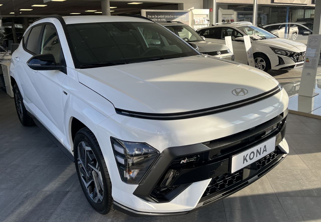 Zunanja slika - Hyundai Kona - 1.6 T-GDI 138 Premium DCT - 1