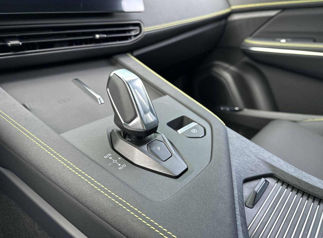 Zunanja slika - Lynk & Co 01 - More 2025 Priključni hibrid... - 19