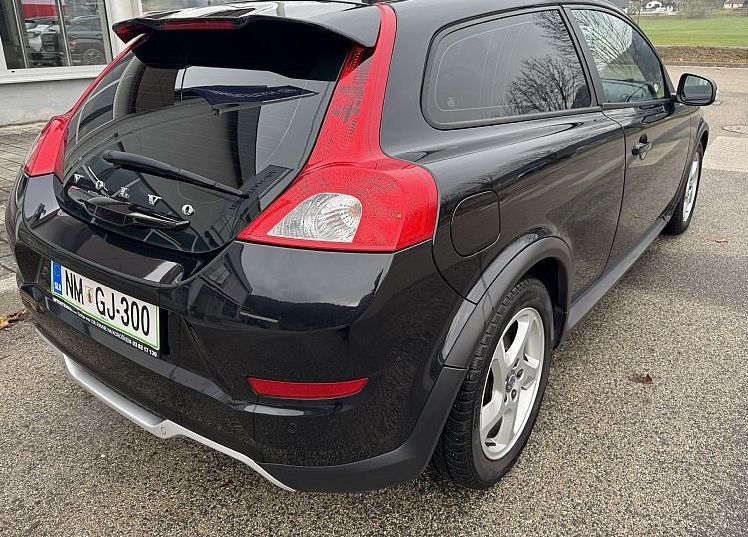Zunanja slika - Volvo C30 - DRIVe MOMENTUM +velik servis + letna platišča - 4