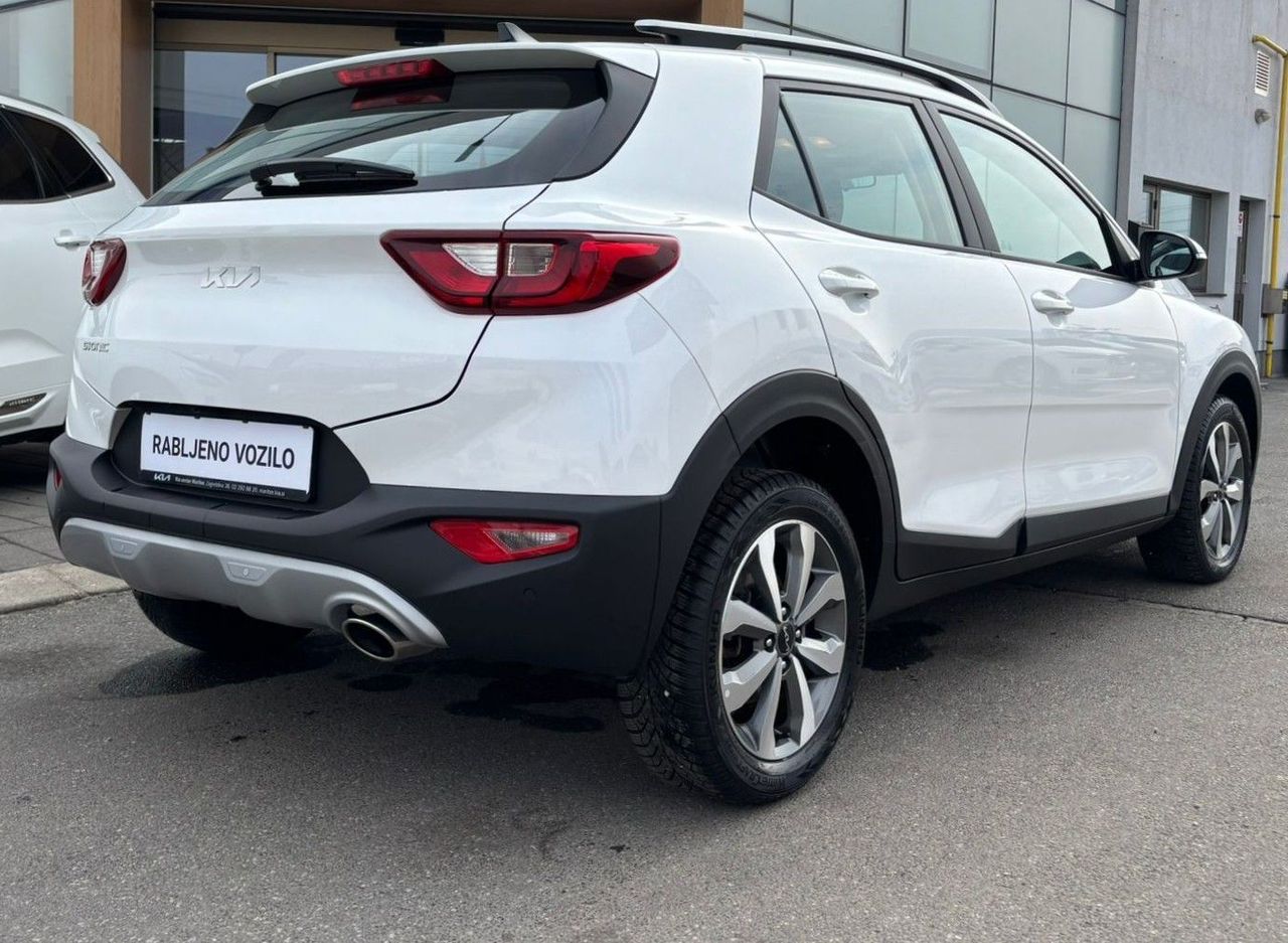 Zunanja slika - KIA Stonic - 1.0 TGDI LX Urban+ DCT SLO-KAMERA-TEMPOMAT - 4