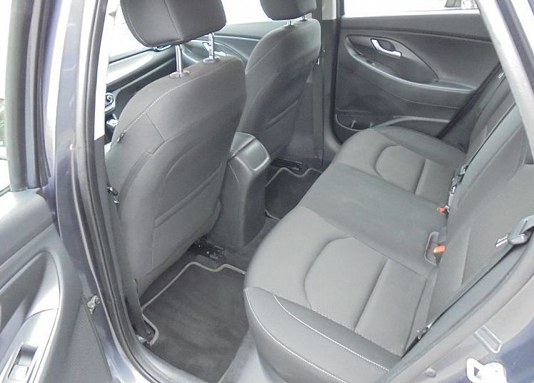 Zunanja slika - Hyundai i30 Wagon - 1.4 T-GDI STYLE°Multimedija°DAB°PLUS°RG°1.LASTNIK - 11