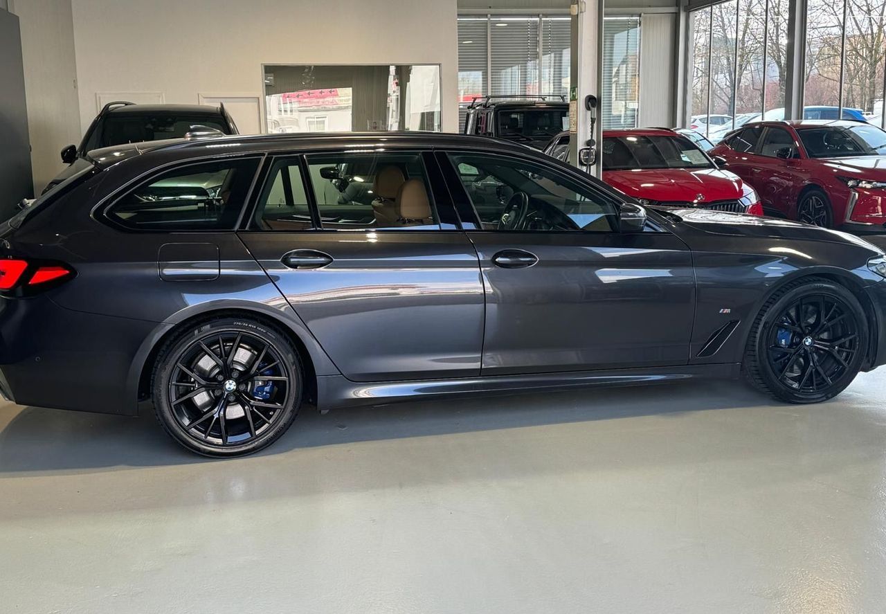 Zunanja slika - BMW Serija 5 - Touring: 540d-XDRIVE-NAVIGACIJA-RADAR-USNJE-VIRTUAL-LED- - 6
