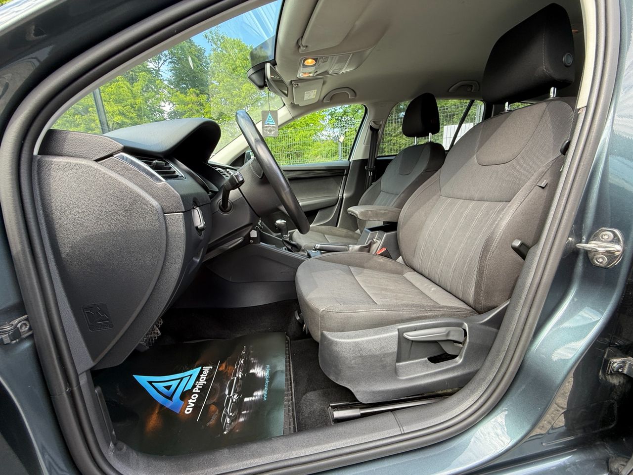 Zunanja slika - Škoda Octavia - 2.0 TDI 110KW Avt - 17