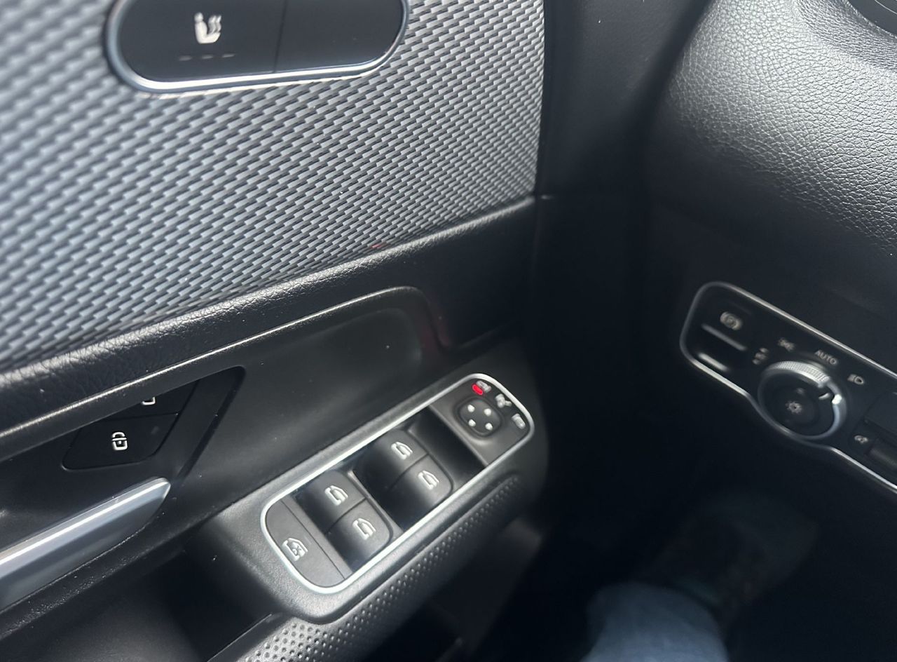 Zunanja slika - Mercedes-Benz GLB-Razred - GLB 200 d.KAMERA.USNJE.ACC.LED.NAVI.SAMO 137.000KM - 16