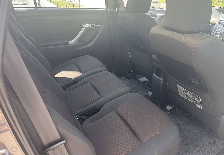 Zunanja slika - Toyota Verso - 2.0 D4-D Sol 7 sedežev REDNO SERVISIRAN... - 7