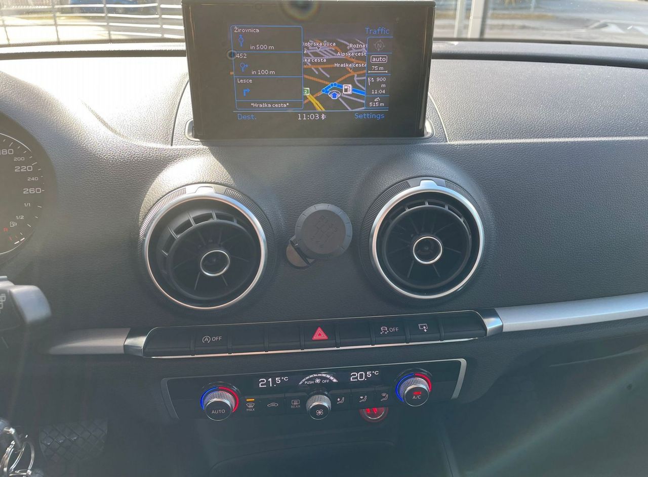 Zunanja slika - Audi A3 - 1.6 TDI Ambiente S tronic - 12