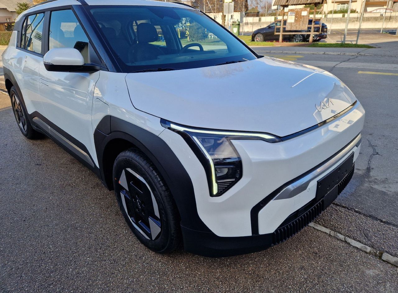 Zunanja slika - KIA EV3 - STAR 58Kw - 4