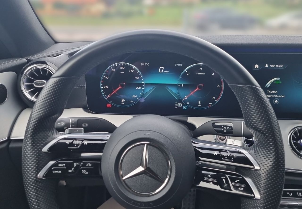 Zunanja slika - Mercedes-Benz E-Razred - E 220 CDI AMG LINE.20 col.distr - 8