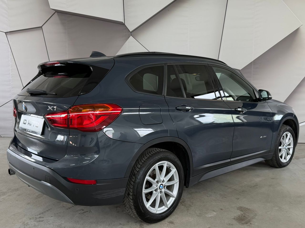 Zunanja slika - BMW X1 - XDRIVE 18D - 2