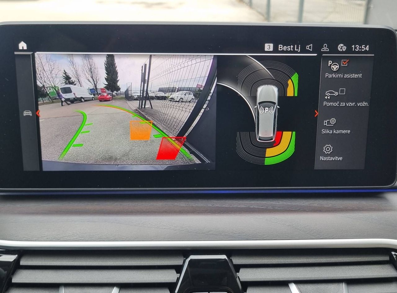 Zunanja slika - BMW Serija 5 - Touring: 530d xDrive-Luxury-Usnje-LED... - 14