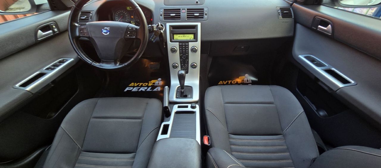 Zunanja slika - Volvo V50 - D3 Auto BUSINESS EDITION-ODLIČEN-5 VALJNI MOTOR - 12