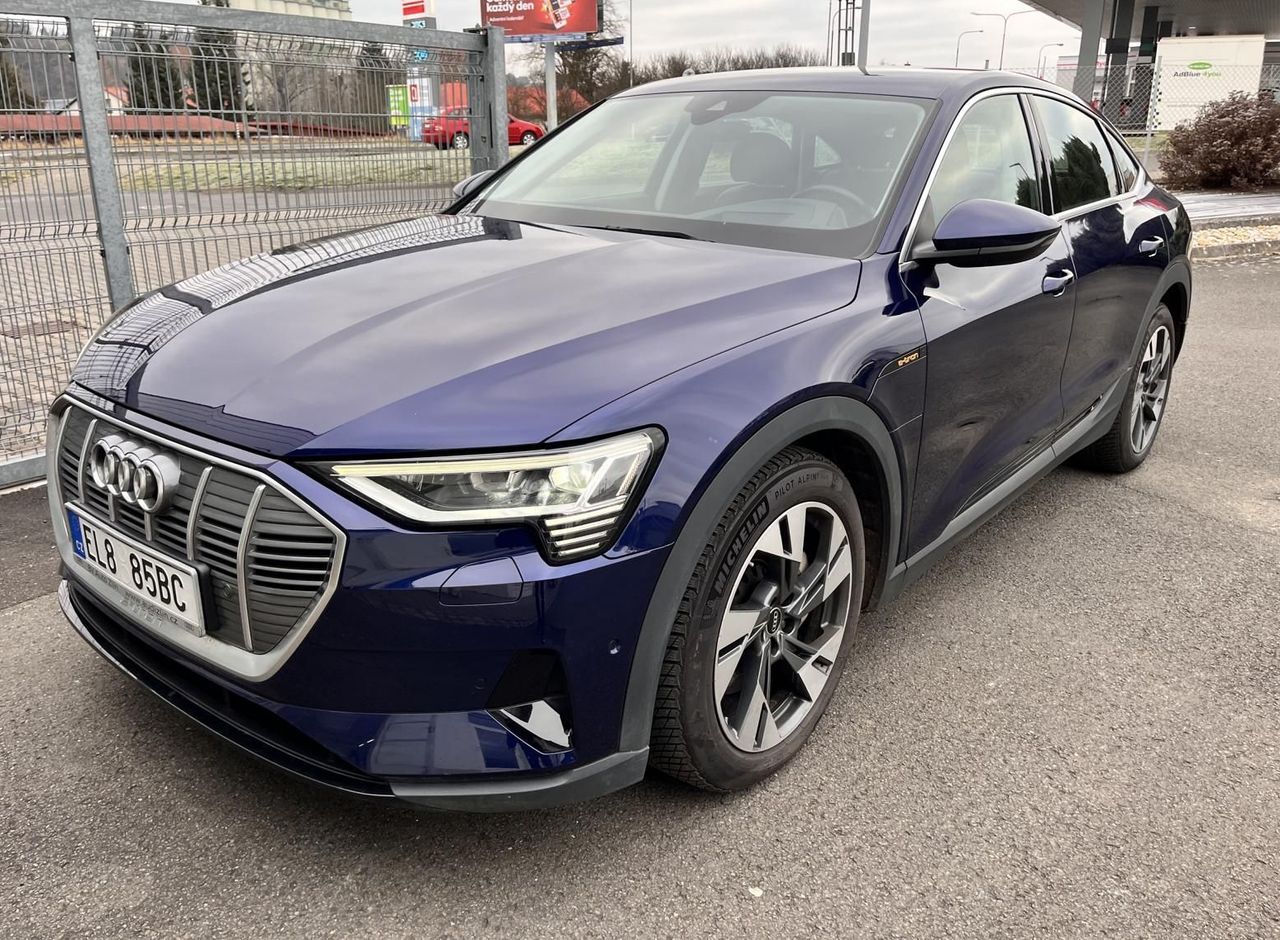 Zunanja slika - Audi e-tron - Sportback quattro 55-300KW.KAMERA.ACC.LED.NAVI.GRE.SED.4X4 - 3