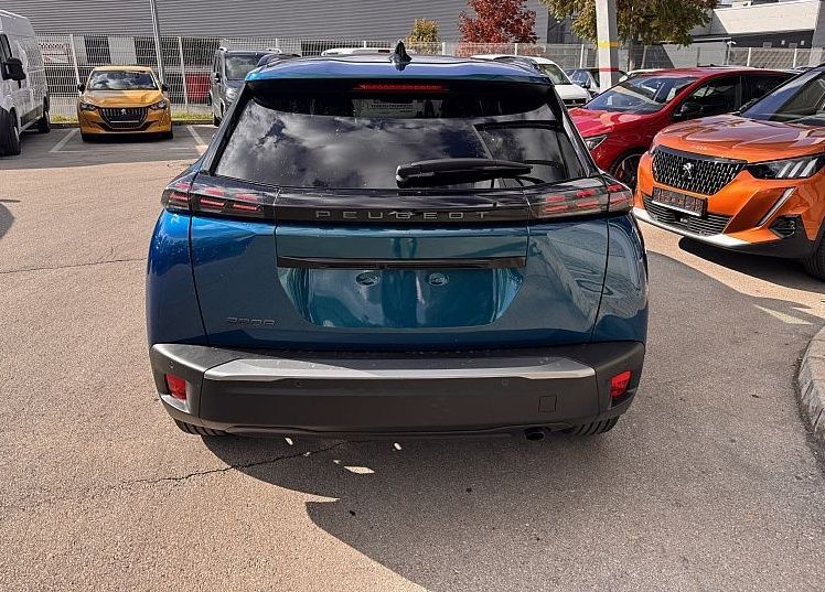Zunanja slika - Peugeot 2008 - ALLURE PureTech 100 + Bon za zimske gume - 4