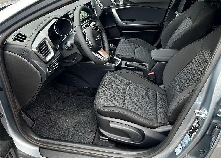 Zunanja slika - KIA Ceed - 1.0 T-GDi LX Champion+ ISG. M T 74 kW - 7