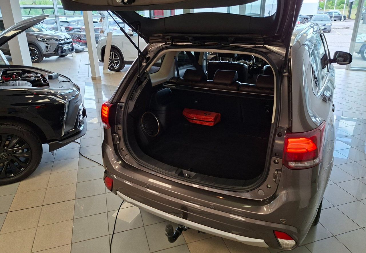 Zunanja slika - Mitsubishi Outlander - PHEV 4WD 2.0 Instyle Navi+ Avt.-SLO-ODLIČEN- - 16