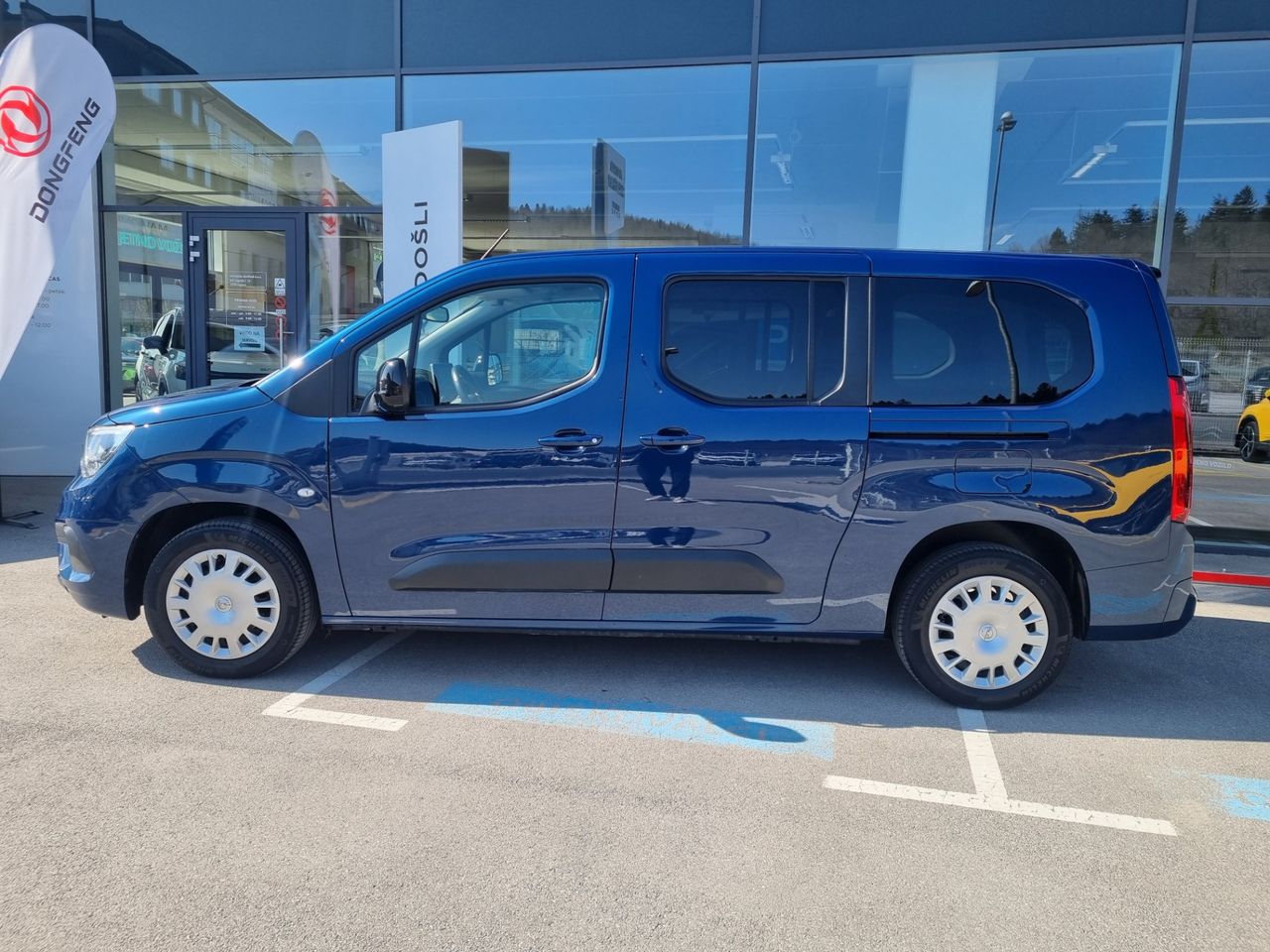 Zunanja slika - Opel Combo - XL 1.5 HDI 96KW - VLEČNA KLJUKA - ODLIČEN - 4