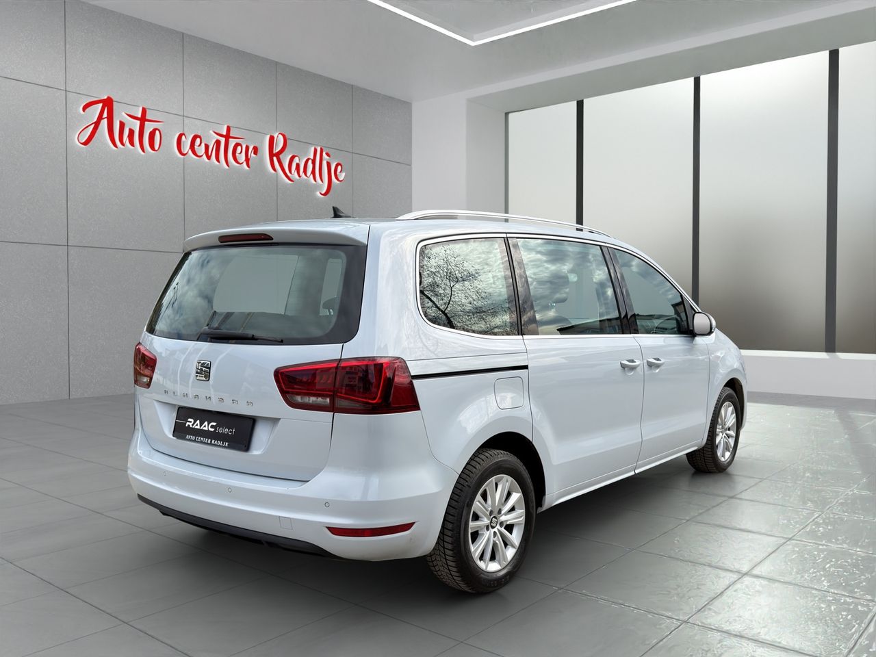 Zunanja slika - Seat Alhambra - 2,0 TDI Ecomotive Style - 11