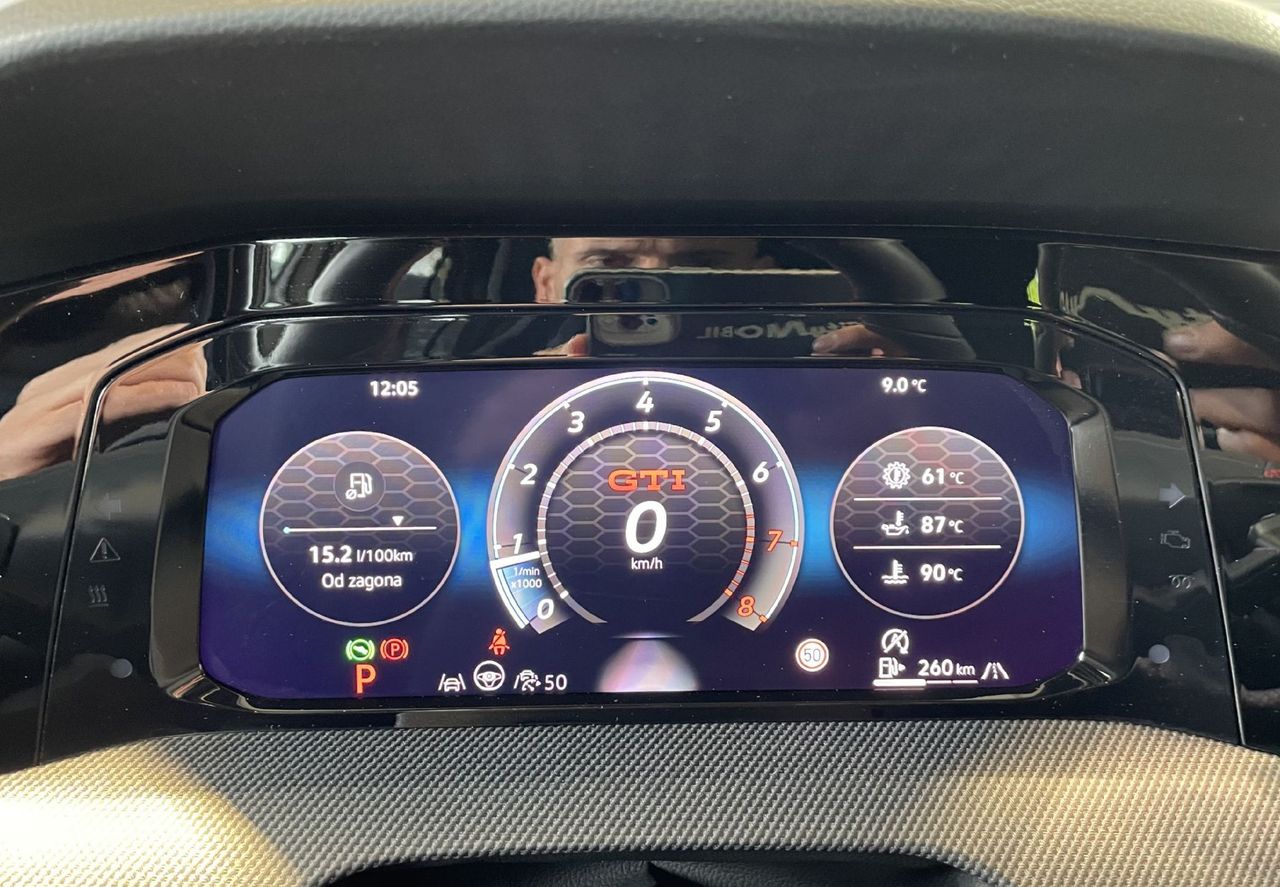 Zunanja slika - VW Golf - GTI-HEADUP-PANO-NAVI-GRETJE-LED-LANE-HARMAN KARDON - 14