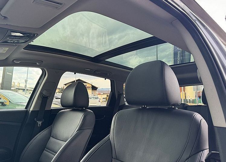 Zunanja slika - KIA Sorento - 2.2 CRDi Platinum Edition 4WD -360K -PANO -ACC - 8