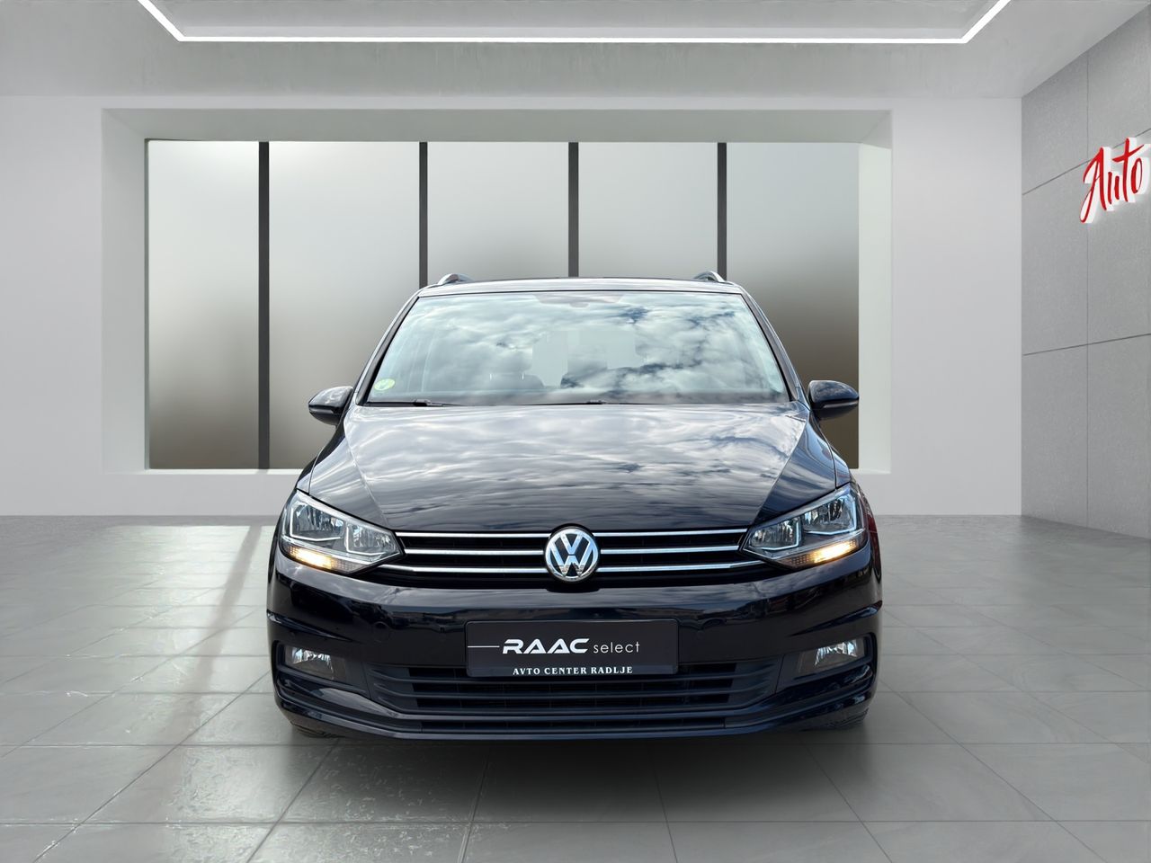 Zunanja slika - VW Touran - 2,0 TDI DSG - 4