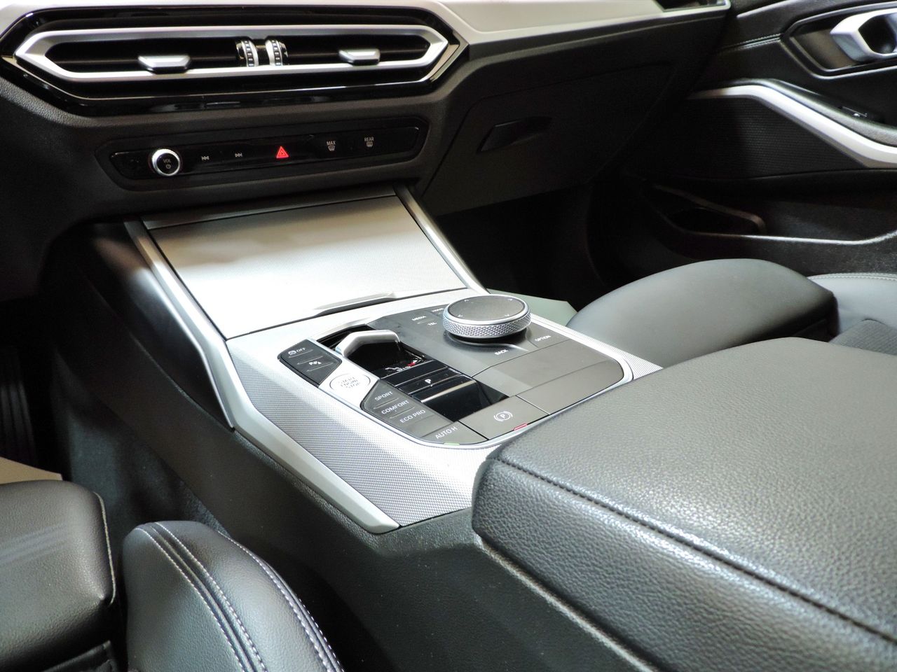 Zunanja slika - BMW Serija 3 - 316d Avt. KAMERA-LED-USNJE-NOVI MODEL.. - 18