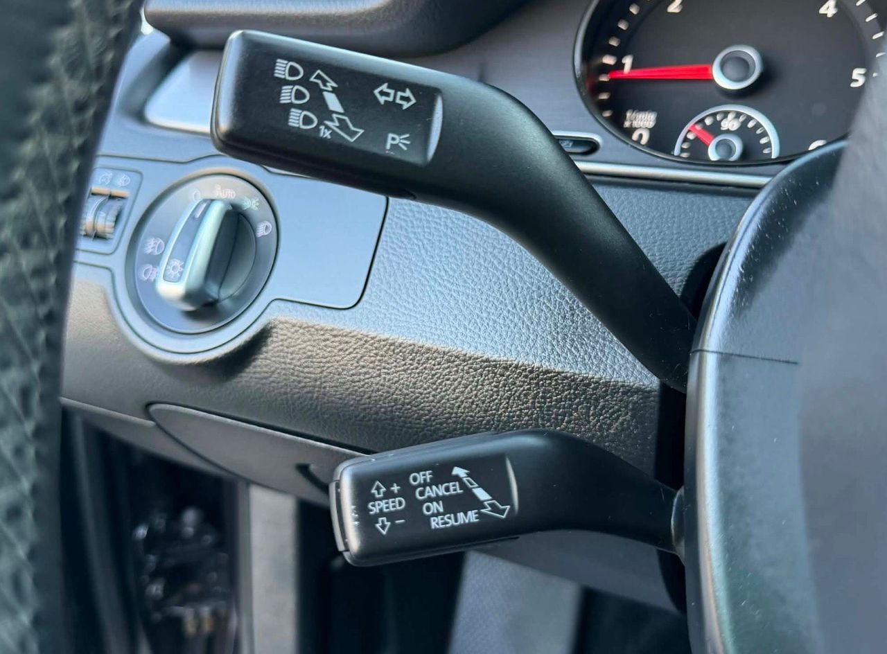 Zunanja slika - VW Passat - 2.0 TDI-LIZING ZA TUJCE-PDC-TEMPOMAT-ODLIČEN-... - 11