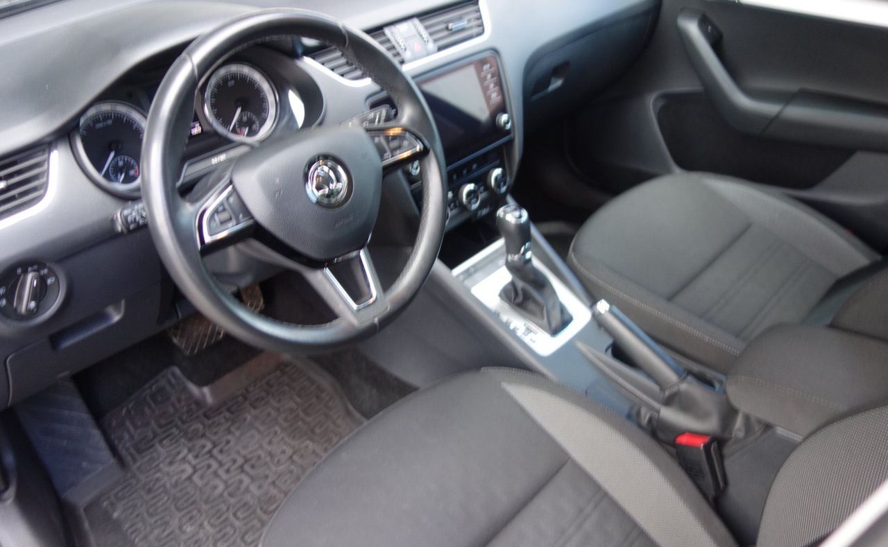 Zunanja slika - Škoda Octavia - Combi 2.0 TDI - 5