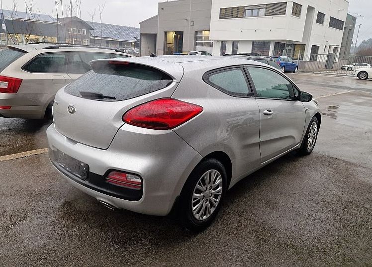 Zunanja slika - KIA Pro_Ceed - 1.4 CVVT 73 kW LX FUN+ SLO-1.LASTNIK... - 4