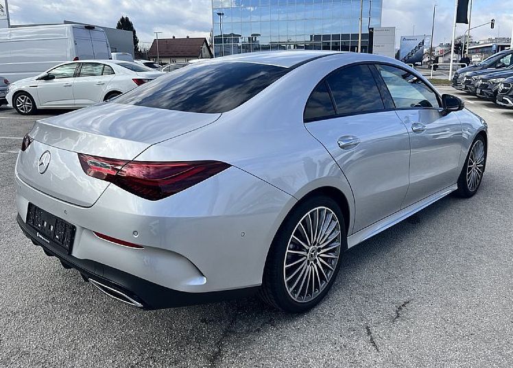 Zunanja slika - Mercedes-Benz CLA-Razred - Coupe 180 AMG Line  ...Komisijska prodaja... - 4