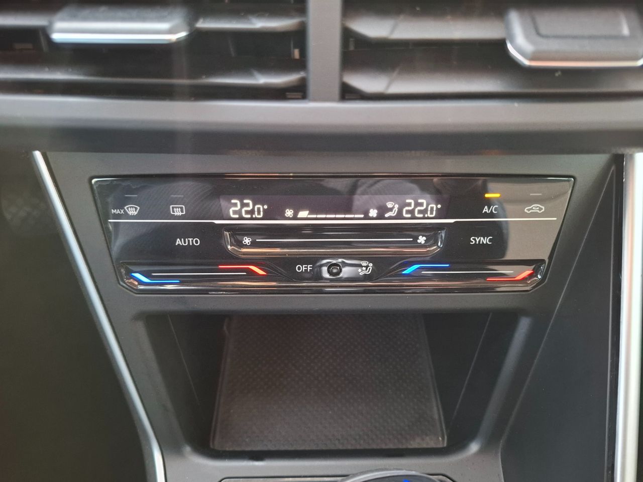 Zunanja slika - VW Taigo - 1.0 TSI AVTOMATIK - 20