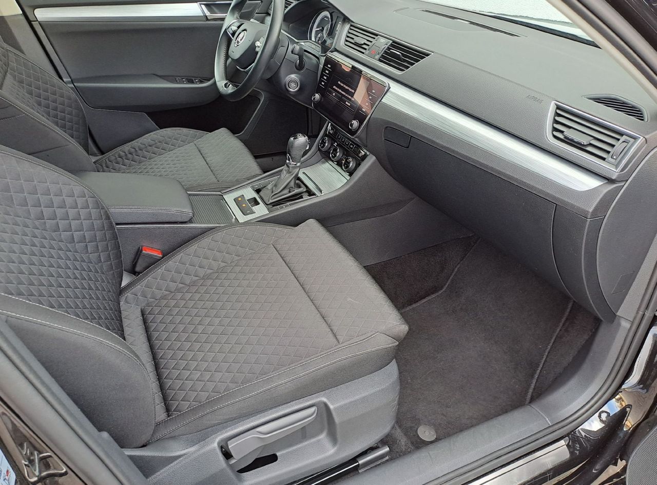 Zunanja slika - Škoda Superb - 1.5 TSI Ambition Combi 110 kW - 5