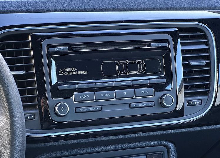 Zunanja slika - VW Beetle - 1.2 TSI BMT Design °VELIKI SERVIS PRI 180.171 KM° - 10