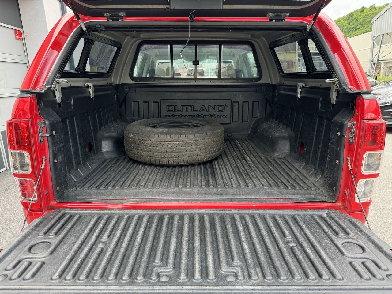 Zunanja slika - Ford Ranger - XL 2.2 TDCi 160KM 4x4 Dvojna kabina - SLO POREKLO - 10