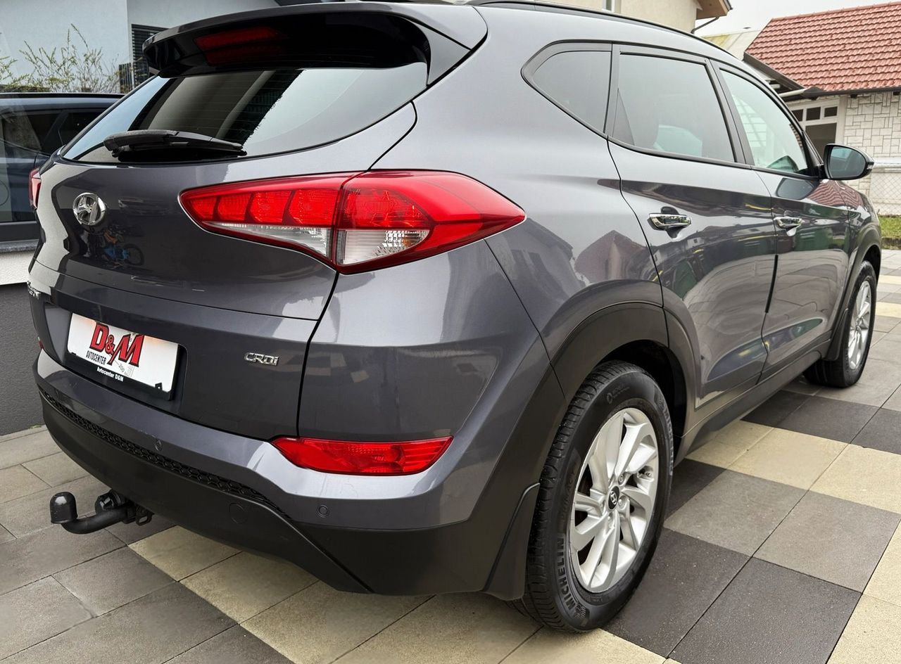 Zunanja slika - Hyundai Tucson - 1.7 CRDI|P4NORAMA|KAMERA|VLEČNA KLJUKA|17COL - 6