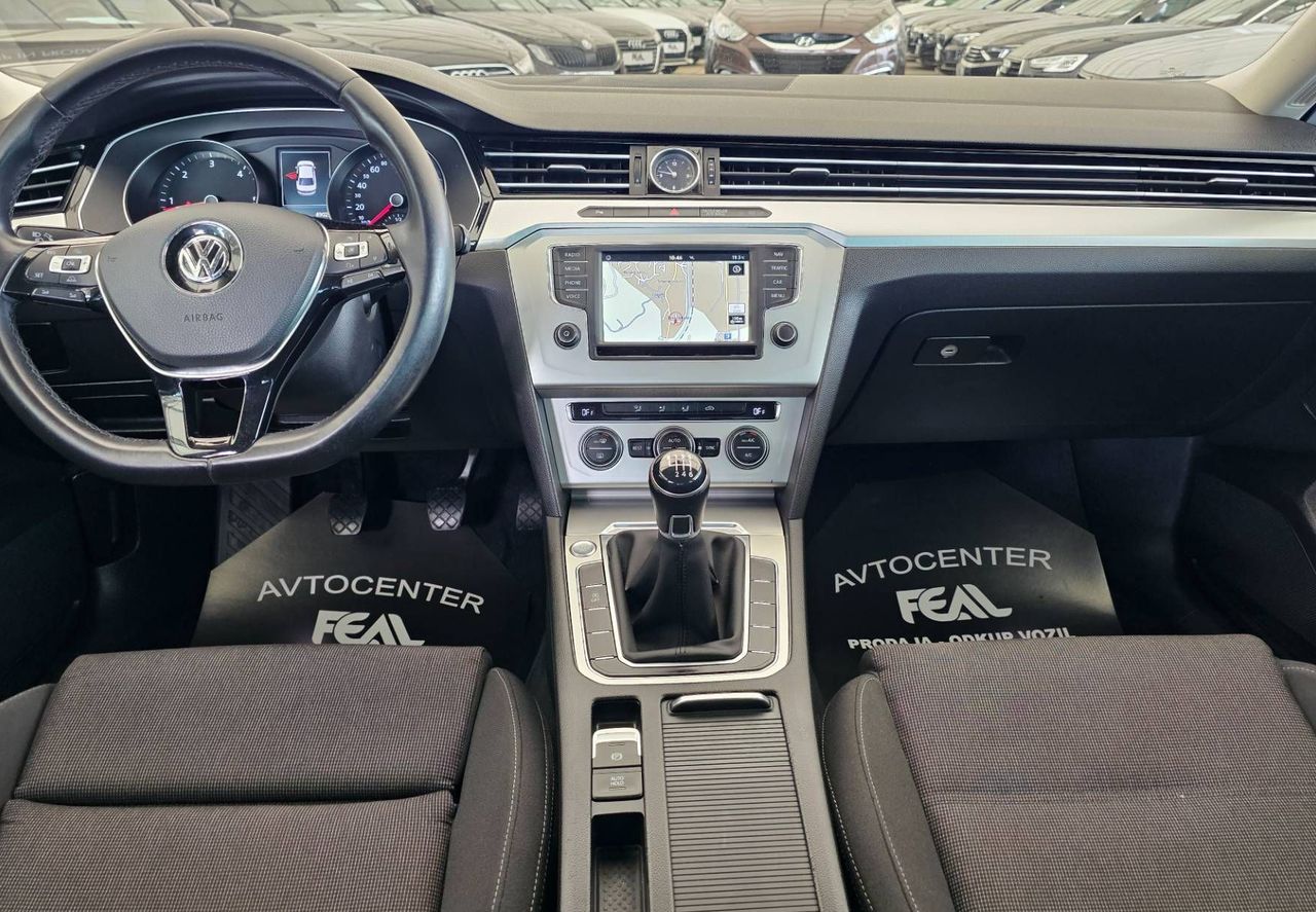 Zunanja slika - VW Passat - 2.0 TDI-SPORT LINE- FULL LED-LIMUZINA-1 LASTNIK-.. - 12