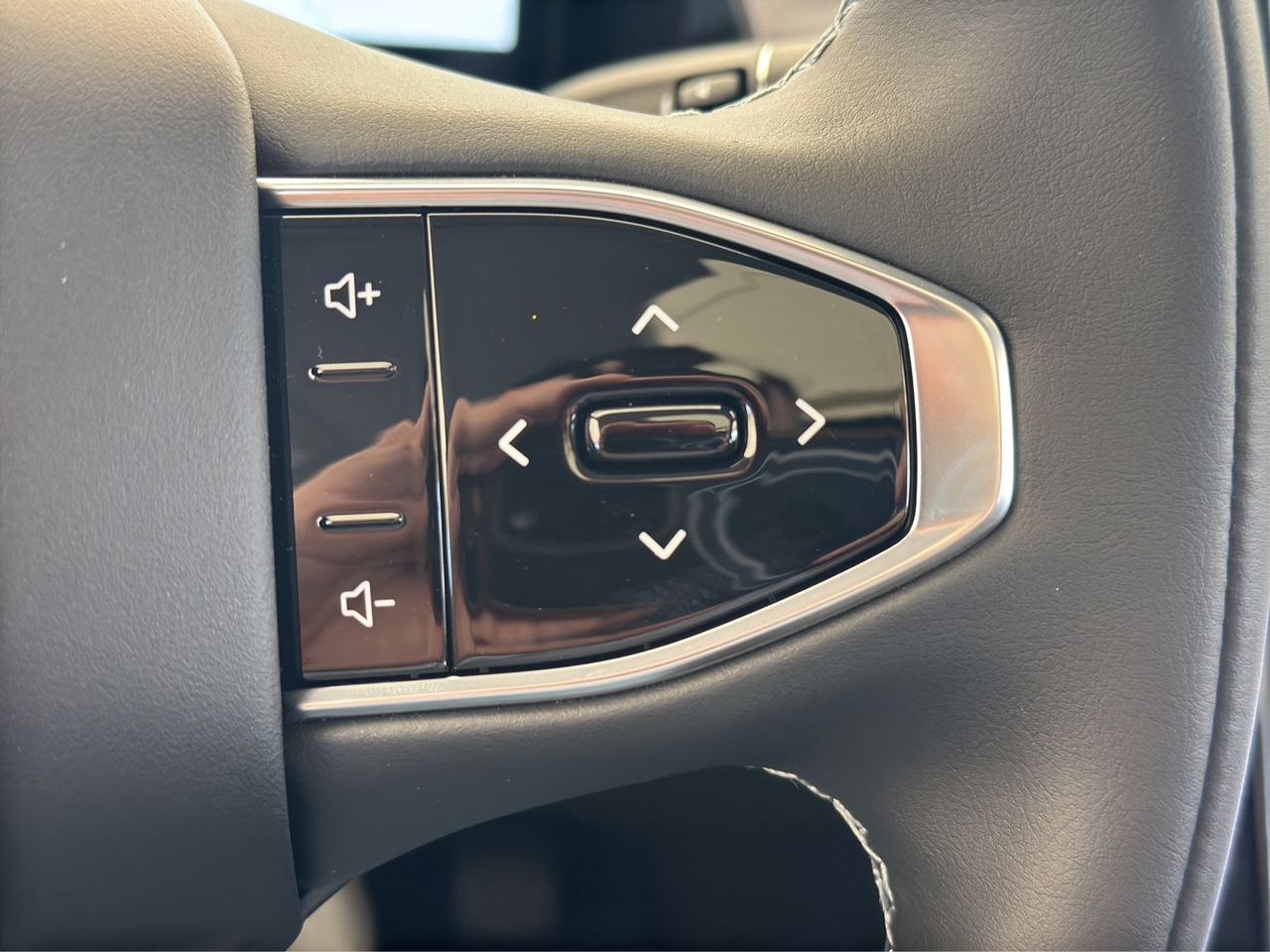 Zunanja slika - Dongfeng Mage - 1.5T E3 + RADAR + 360KAMERA + PANORAMA + GRETJE + - 15