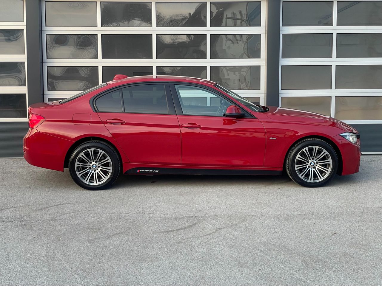 Zunanja slika - BMW Serija 3 - d xDrive - 4