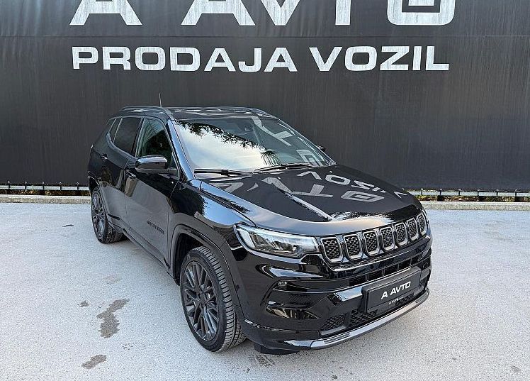 Zunanja slika - Jeep Compass - 1.3 GSE T4 TCT S-19COL-KAM360-NAVI-KEYLESS-GRE+HLA - 2