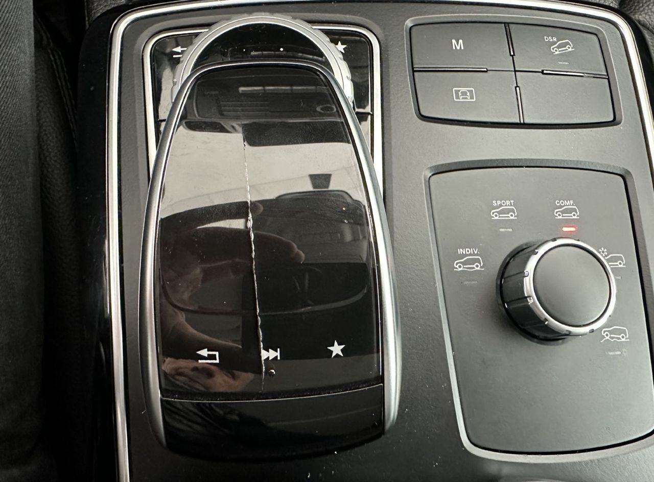 Zunanja slika - Mercedes-Benz GLE-Razred - GLE 250 d 4MATIC.KAMERA.MAVI.XENON.USNJE.KLJUKA - 14