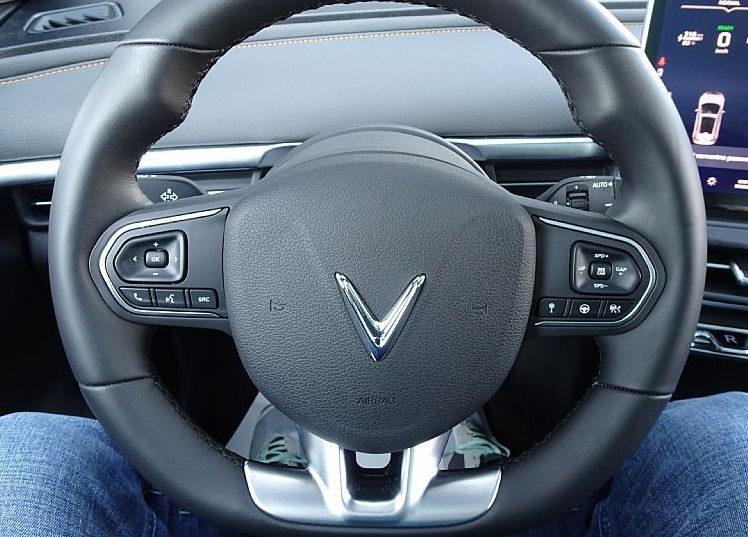 Zunanja slika - Vinfast VF6 - PLUS - 1.000 EUR DODATNEGA POPUSTA PRI MENJAVI - 10