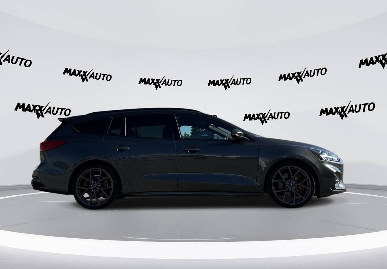 Zunanja slika - Ford Focus - 2.0 ST LED 19 RECARO KAMERA GRETJE SEDEŽEV - 4