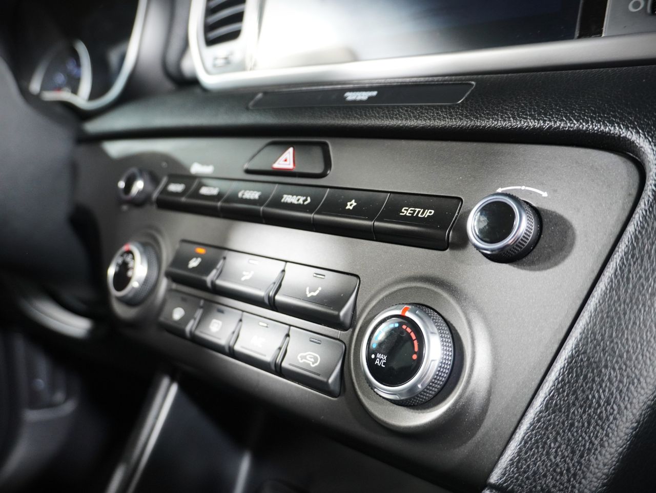 Zunanja slika - KIA Sportage - 2WD 1,6 - 14