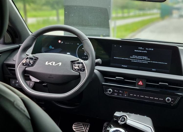 Zunanja slika - KIA EV6 - GT-LINE ENERGY 77 kWh. 168kW RWD - 8